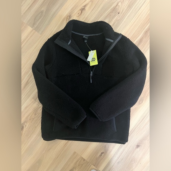 NWT All in Motion 1/2 zipper soft boys sweater black - Picture 2 of 3